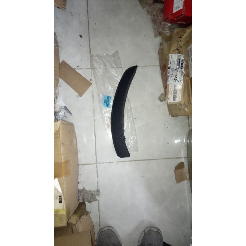 fender bemper depan ignis