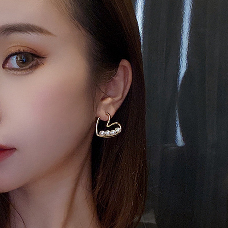 Anting Stud Mutiara Imitasi Bentuk Hati Geometris Gaya Vintage Untuk Wanita