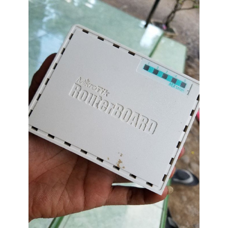 mikrotik RB750Gr3 bekas upgrade