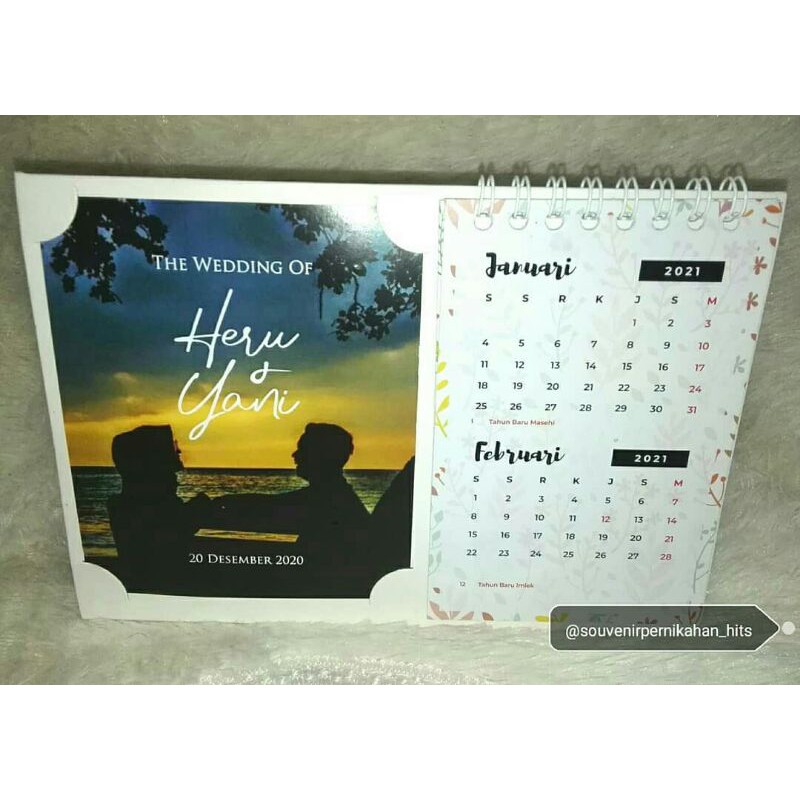 

SOUVENIR KALENDER DUDUK CUSTOM / SOUVENIR PERNIKAHAN / SOUVENIR ULANG TAHUN