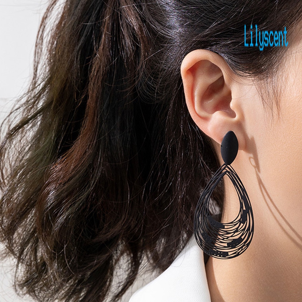 Ls 1 Pasang Anting Tusuk Gantung Wanita Desain Hollow Warna Hitam Matte Gaya Retro Untuk Hadiah