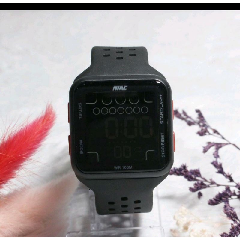 Jam Tangan Kotak Jam Tangan Digital Sporty Stylish Fashion Jam Tangan Rubber Anti Air Unisex