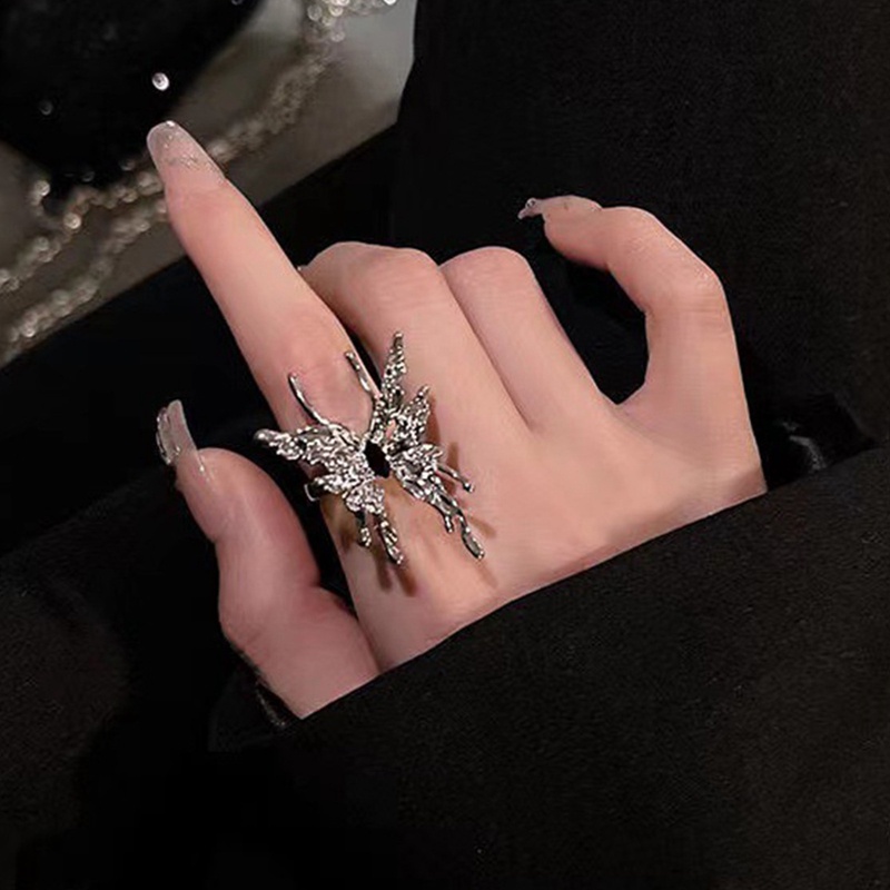 Cincin Model Terbuka Desain Kupu-Kupu Asimetris Bahan Metal Gaya Punk / Gothic Untuk Wanita