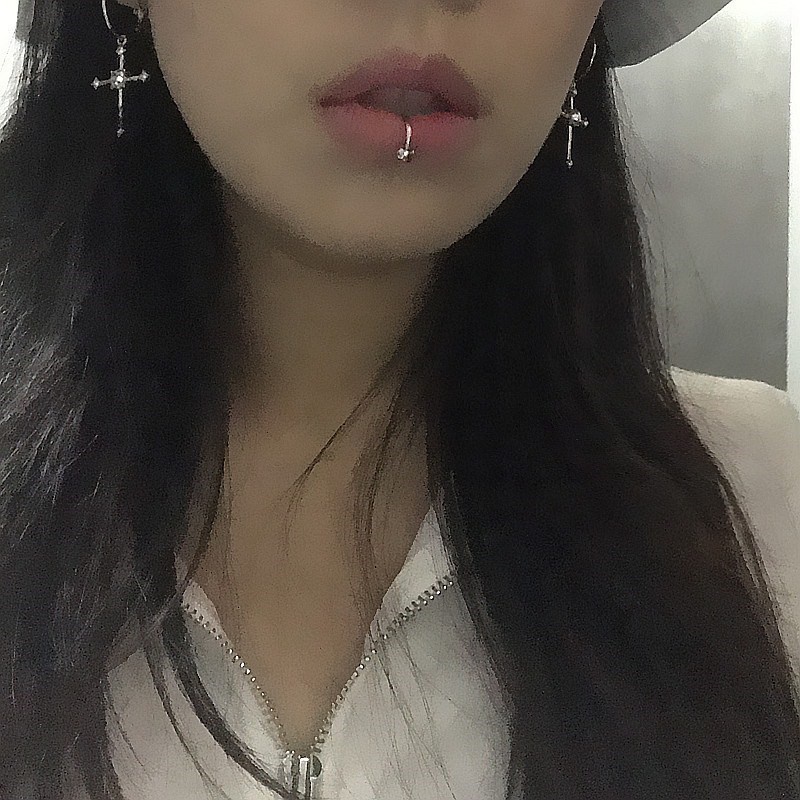 Anting Stud Bibir Palsu Gaya Hip Hop