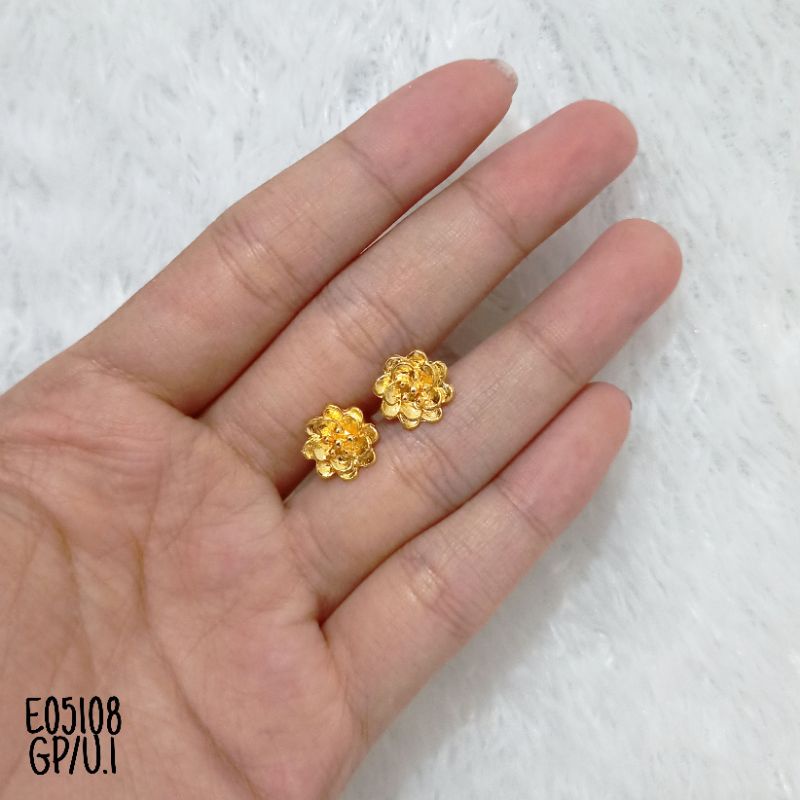 Anting Fashion Rhodium Bunga Warna 24k E05108