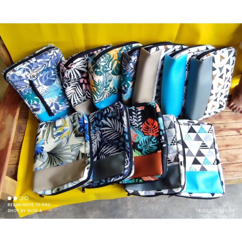 

Cover/Sampul al quran makna/A4, quran bacaan/A5, A6, B6, B5, hadist, materi kelas
