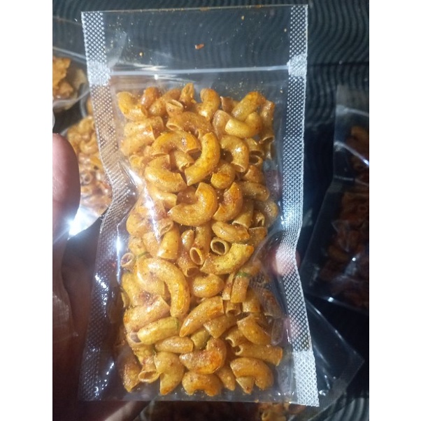 

(PROMO BELI 10 GRATIS 1 )MAKARONI /MAKARONI KRIUK /MAKARONI PEDAS