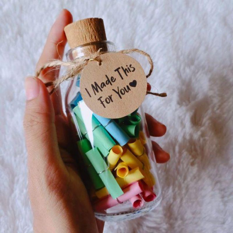 

Gulungan Kertas Surat dalam Botol 100ml Mix
