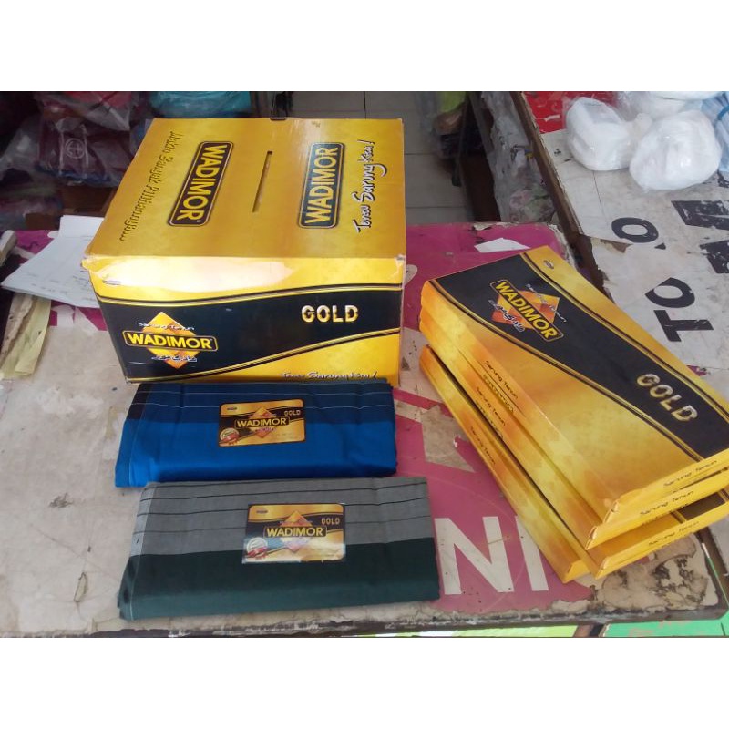 Sarung Wadimor Gold