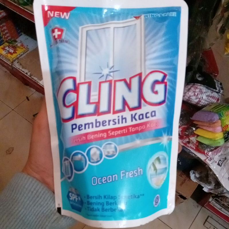 Cling Pembersih Kaca 425 ml