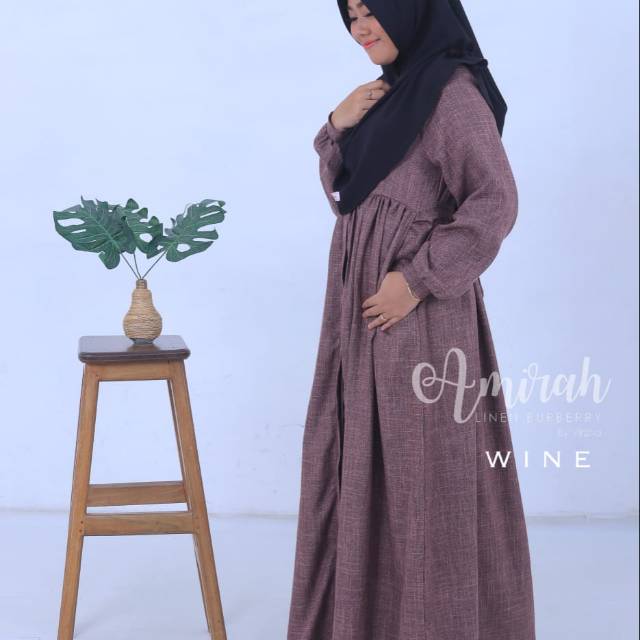 Amirah Dress by Virzha