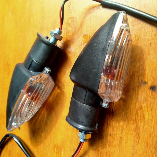 LAMPU SEN VIXION NEW MODEL STANDAR DI JUAL 1 SET ISI 2 PCS / SEN VIXION MODL NEW