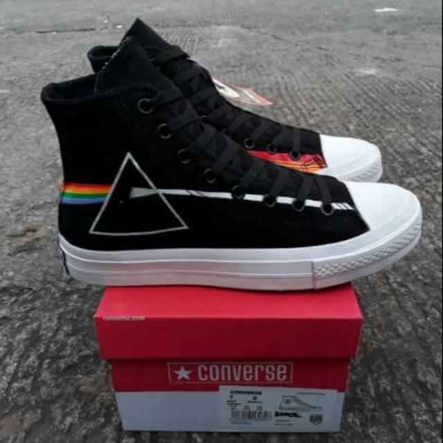 converse pink floyd