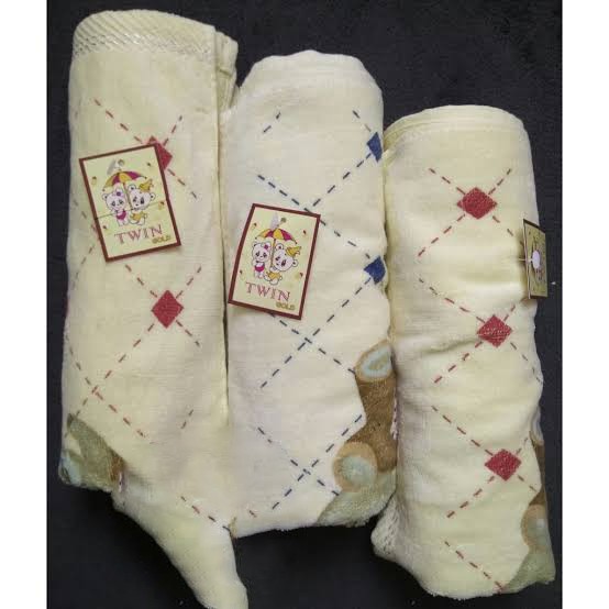 1 Pcs Handuk Mandi Bayi Twin Gold Bear - Warna Coklat List Warna - Random Motif