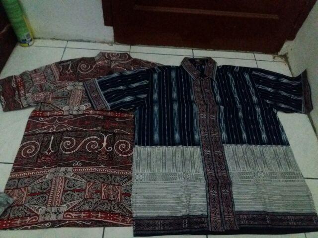 Kemeja Batik Batak Motif Ulos Tinggal 2pcs Ukuran Xl
