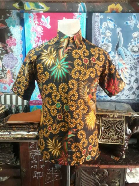 Kemeja batik lengan pendek