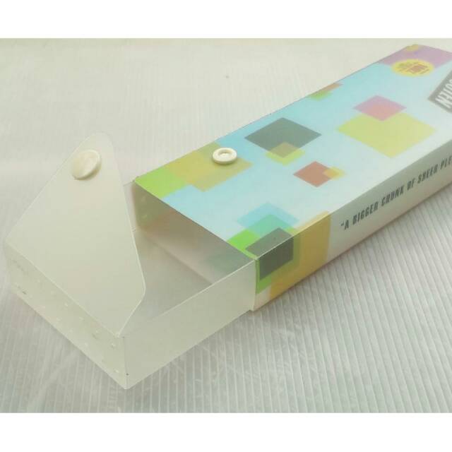 

Tempat Pensil