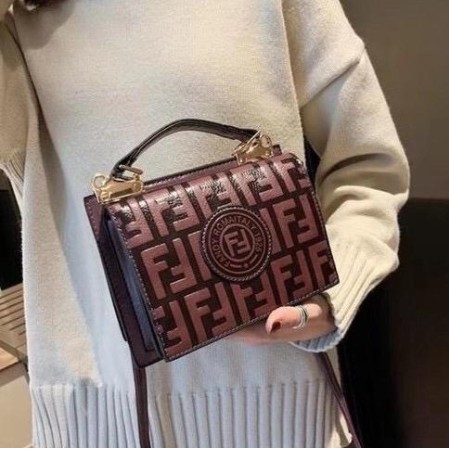 TAS SELEMPANG IMPORT BATAM WANITA FASHION KEKINIAN MEWAH ELEGAN PESTA 80551