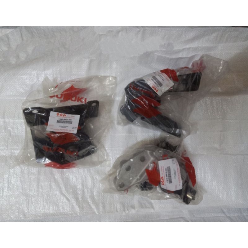 Engine Mounting Ertiga Matic 2013 - 2017 3BH Original