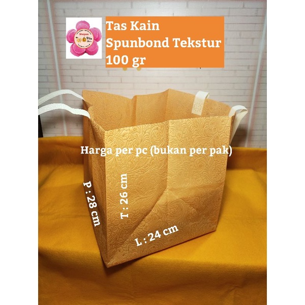 

Tas Kantong Bingkisan Souvenir Gift Bag Orange Tekstur 28 x 24 x 26