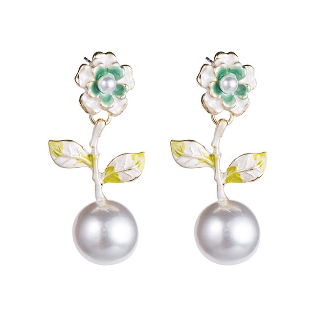 LRC Anting Tusuk Fashion Alloy Spray Paint Flower Pearl S925 Silver Needle Earrings F6336X