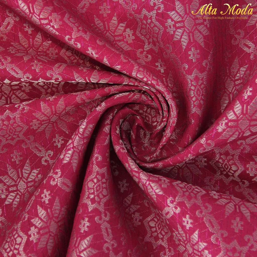 

Alta Moda Songket Motif Palembang Pink Fanta Mix Benang Gold (1M)