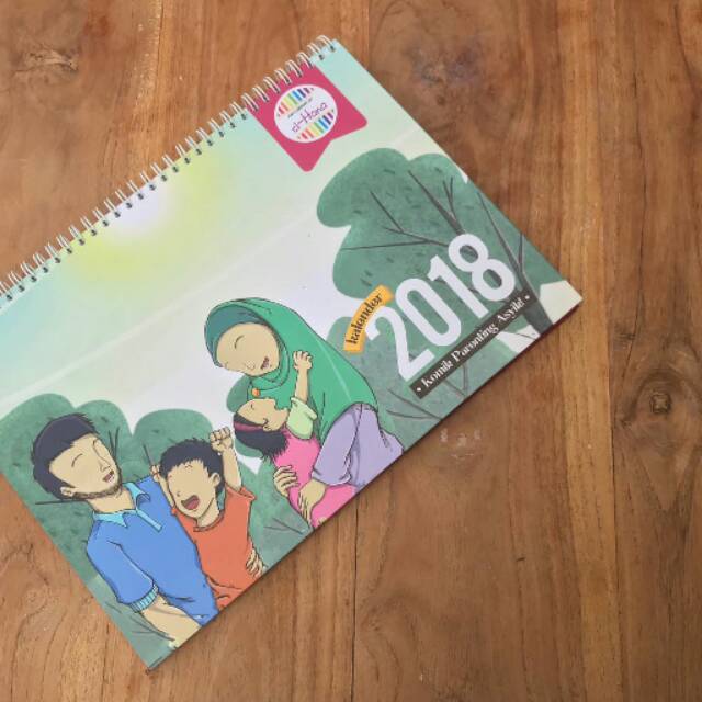 

Kalender 2018 gantung dalam bentuk komik!