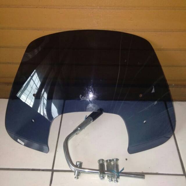 windshield Vespa Sprint . Aksesoris Vespa matic