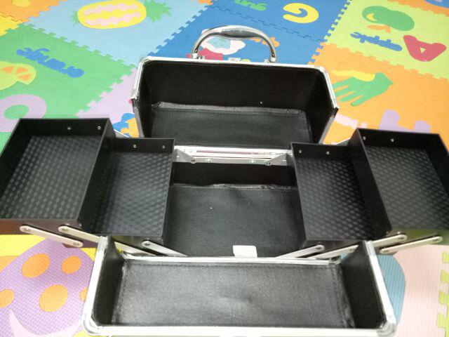 Beauty Case Bck Isn