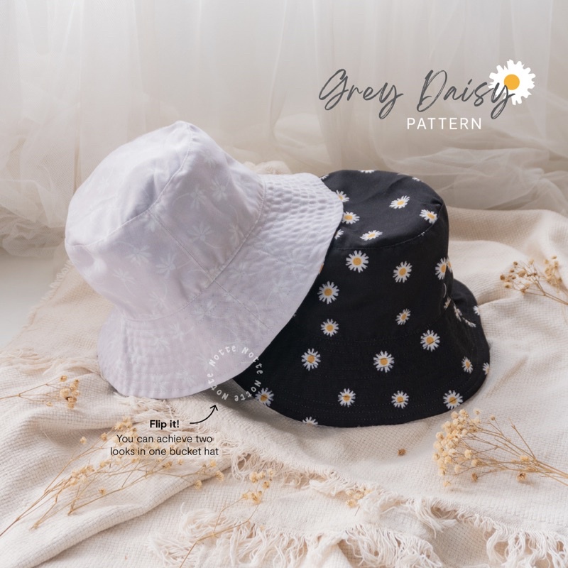 NOTTE - Reversible Bucket Hat Grey Daisy Pattern