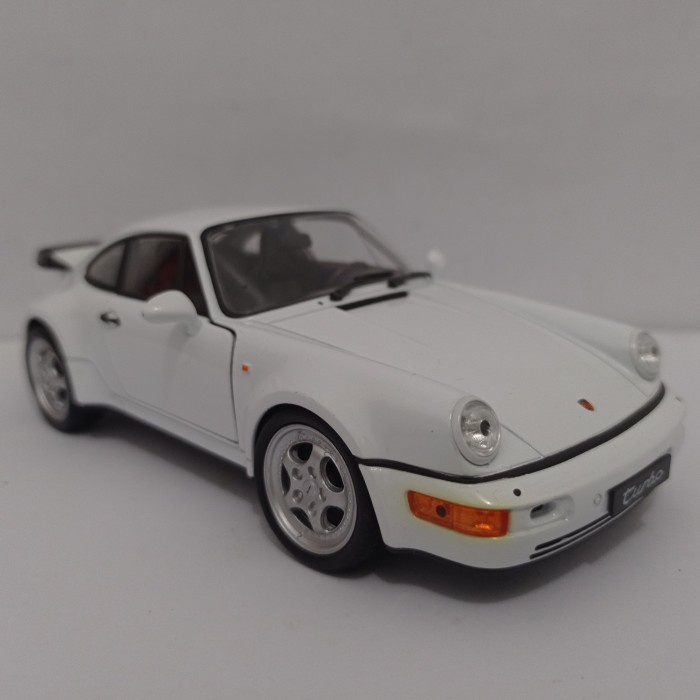Diecast Porsche 964 turbo Welly 1:24 miniatur mobil sport harga murah