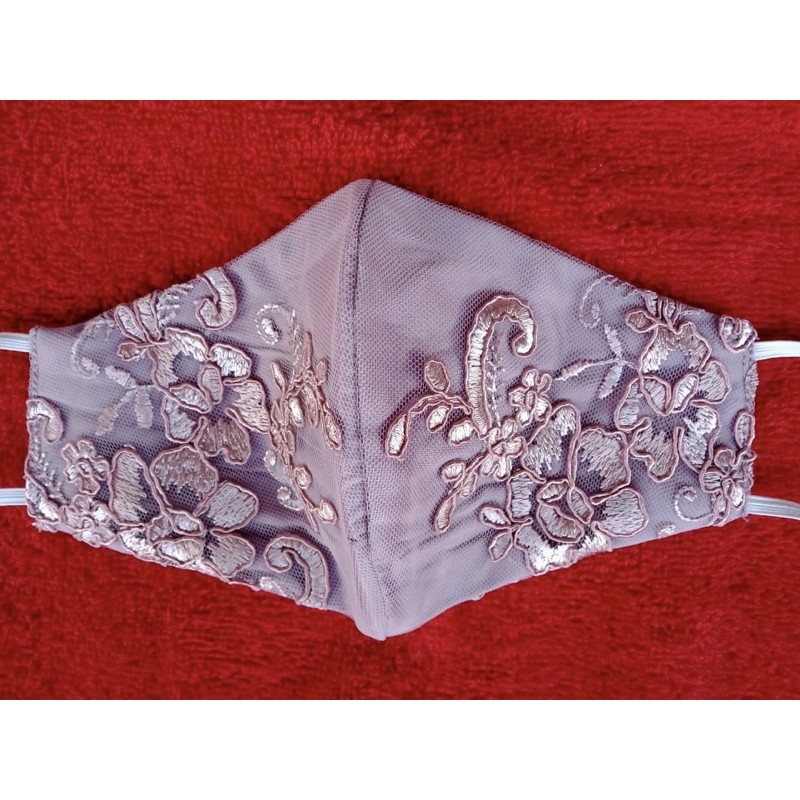 Masker PREMIUM dewasa brukat 3 ply motif bunga ungu. Masker kondangan/pesta/acara
