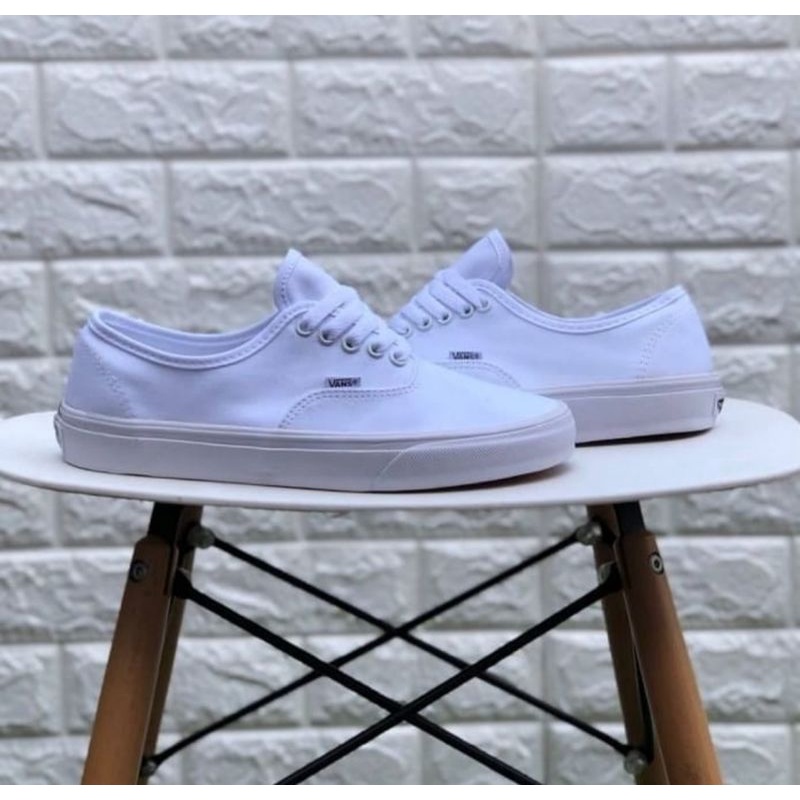 (BISA COD)SEPATU V4NS AUTHENTIC  PREMIUM CHINA MURAH