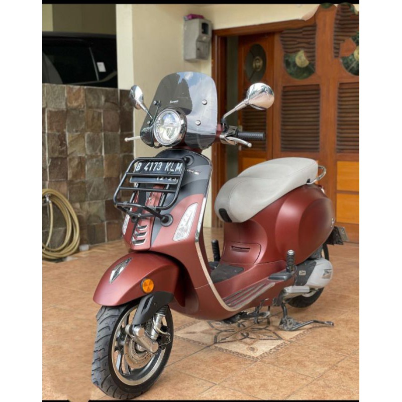 front carrier/front rack Vespa Primavera sprint aksesoris
