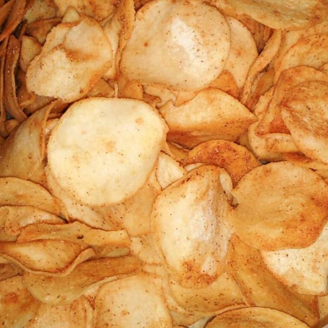 

Cemilan bandung / combring pedas / combring asin 250gram