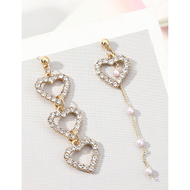 LRC Anting Tusuk Fashion Golden Pearl Love Diamond Asymmetric Earrings D73392