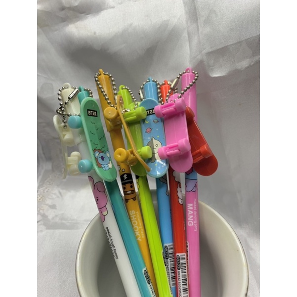 

PULPEN TINTA GEL BT21 LUCU MURAH ALAT TULIS KANTOR DAN SEKOLAH ATK LUCU DAN MURAH