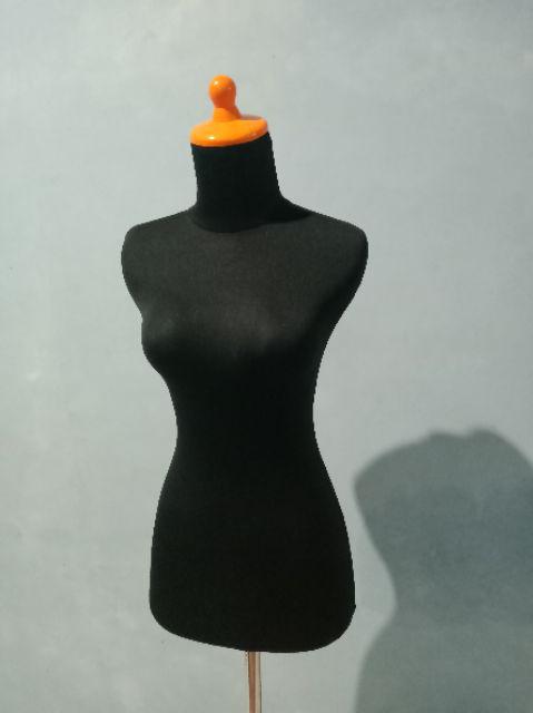 Manekin Bodi Cewek Dm Kain Dewasa + Shock + Kaki Besi Gosend/gojek Only. Hitam