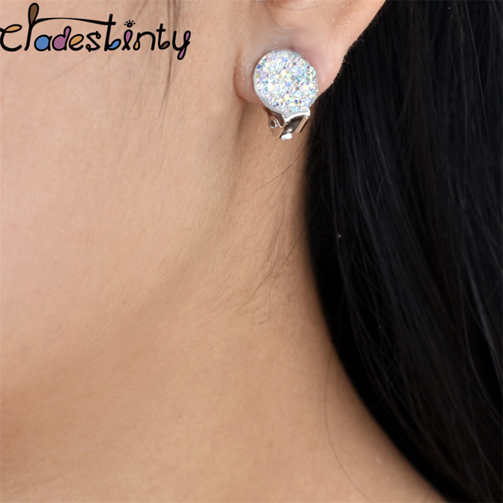Chadestinty Anting Klip Tanpa Tindik Bentuk Bulat Bahan Resin Warna Silver / Biru / Putih Untuk Wanita