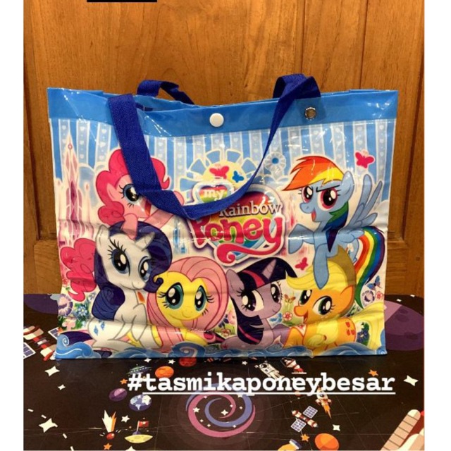 

Tas Mika Biru Unicorn Besar