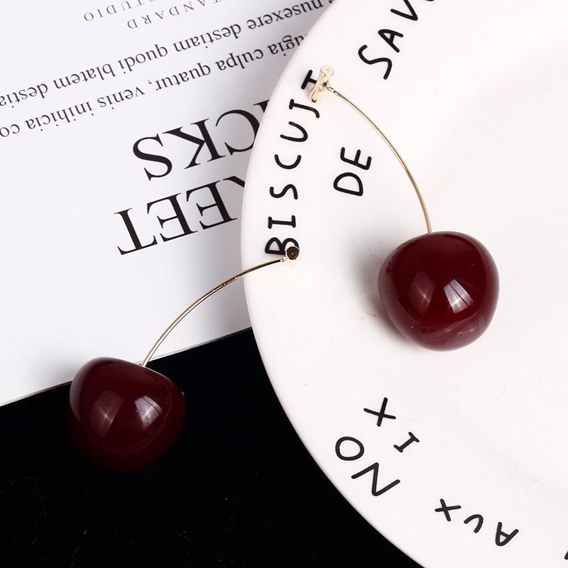 Anting Panjang Desain Buah Cherry Bahan Resin Gaya Korea Untuk Wanita