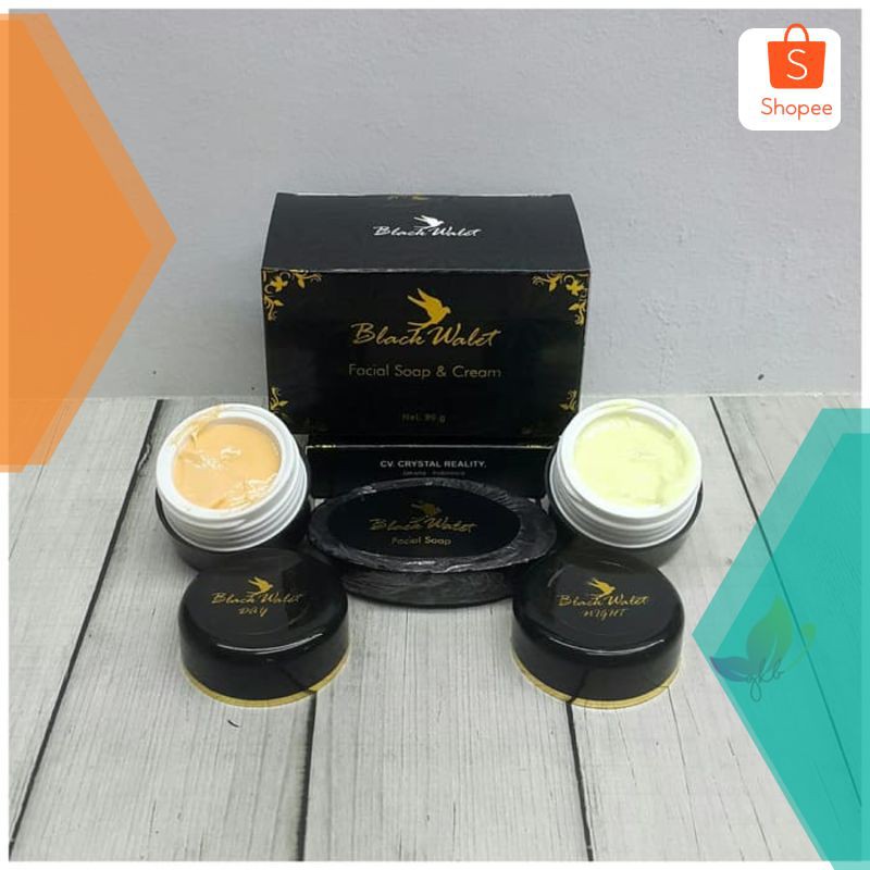 

Terlaris FACIAL SOAP & CREAM 3IN1 BLACK WALET Keren