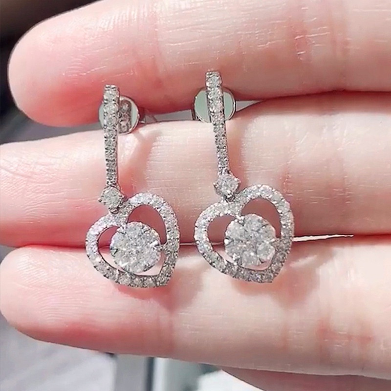 Anting Lapis Silver Bentuk Hati Aksen Kristal Bahan Cubic Zirconia Untuk Wanita