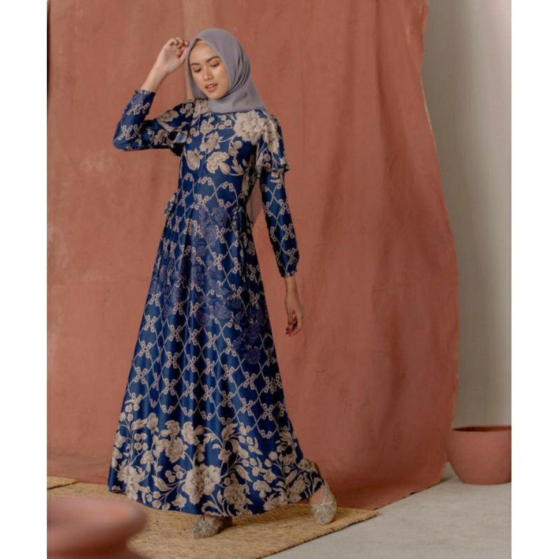 Rinjani dress in mountain by wearing klamby