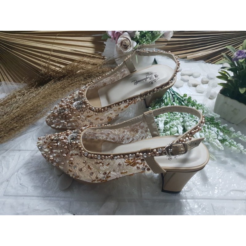 sepatu kiyarisa Nude gold tinggi 7cm bahan