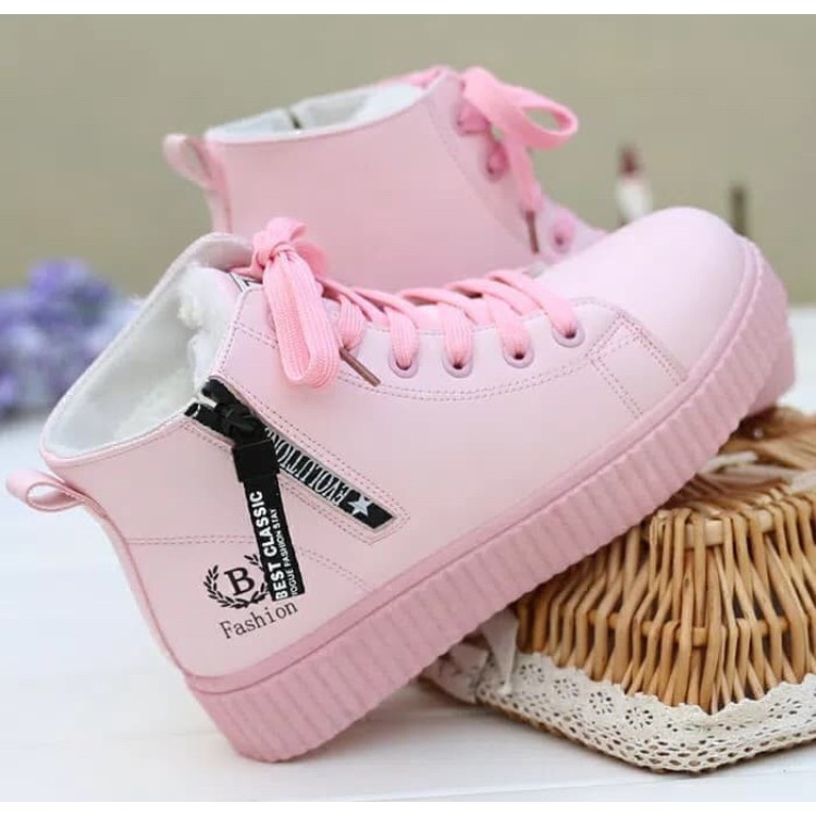Sneaker cantik R-3