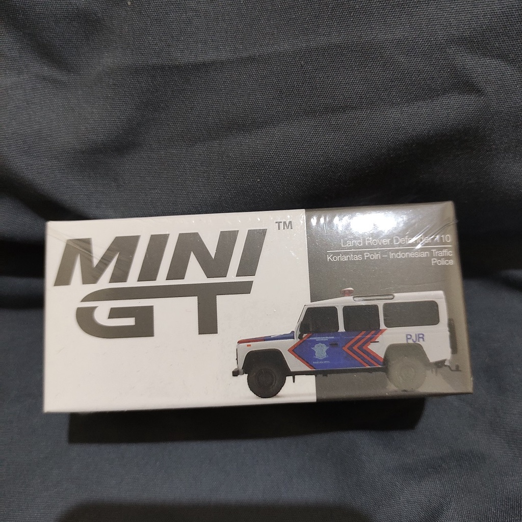 Mini GT Diecast Toyota Land Rover Defender 110 Korlantas Indonesia Police