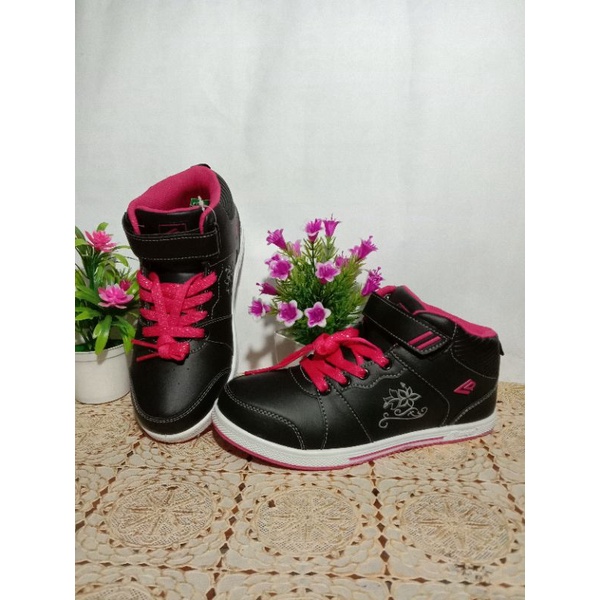Sepatu sekolah/sepatu sekolah anak cewek/sepatu anak sekolah