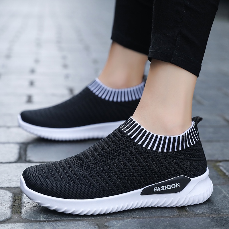 QINGSHUI Kualitas Tinggi Sepatu Wanita. Bernapas Sepatu Lari Wanita Socks Sepatu Kets Sepatu Fashion Wanita Terbaru Wanita Sepatu Flat Slip-on Wanita Sepatu Hiking Wanita