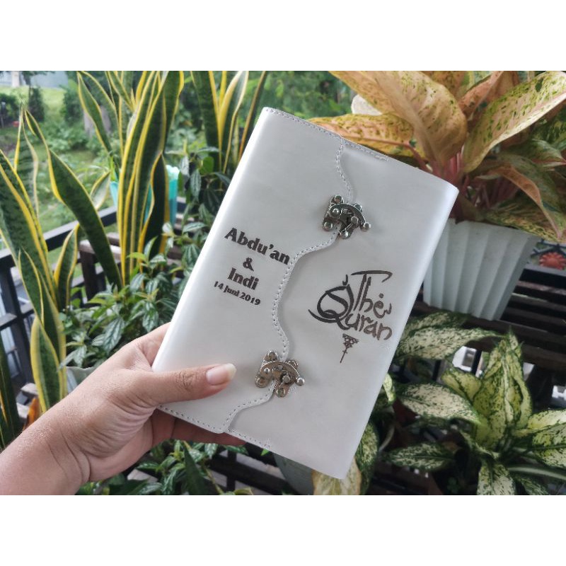 

AA LEATHER Cover al-qur'an kulit